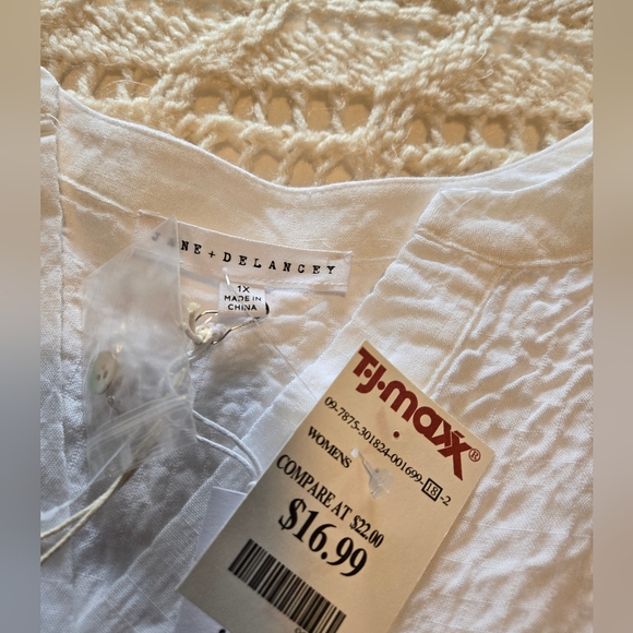 Jane & Delancey cap sleeve tunic - Picture 5 of 7